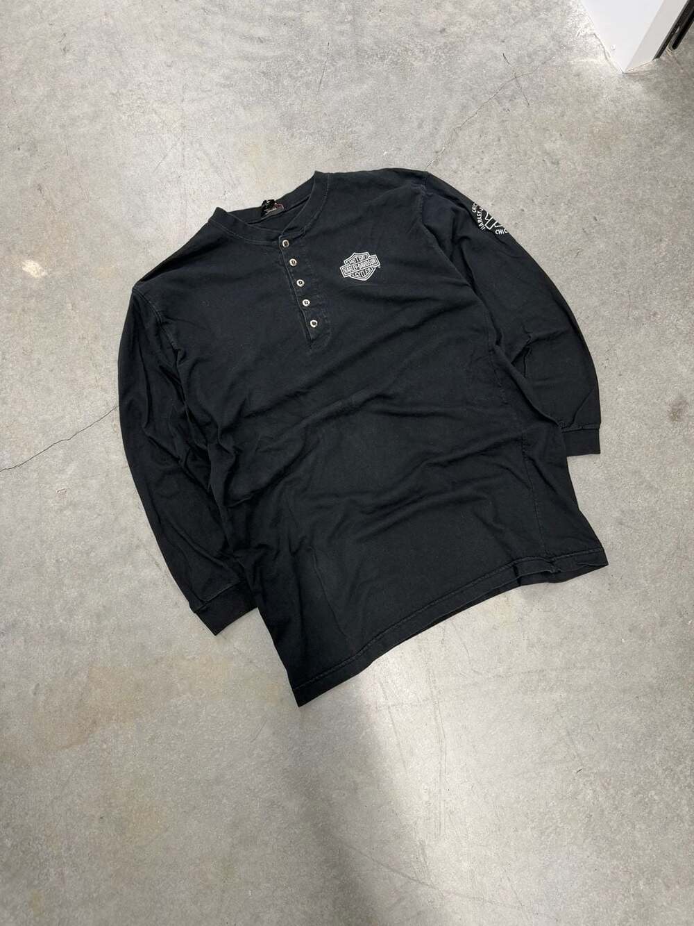 90s Vintage Harley-Davidson Chicago IL Long Sleeve Henley Shirt Sized XL